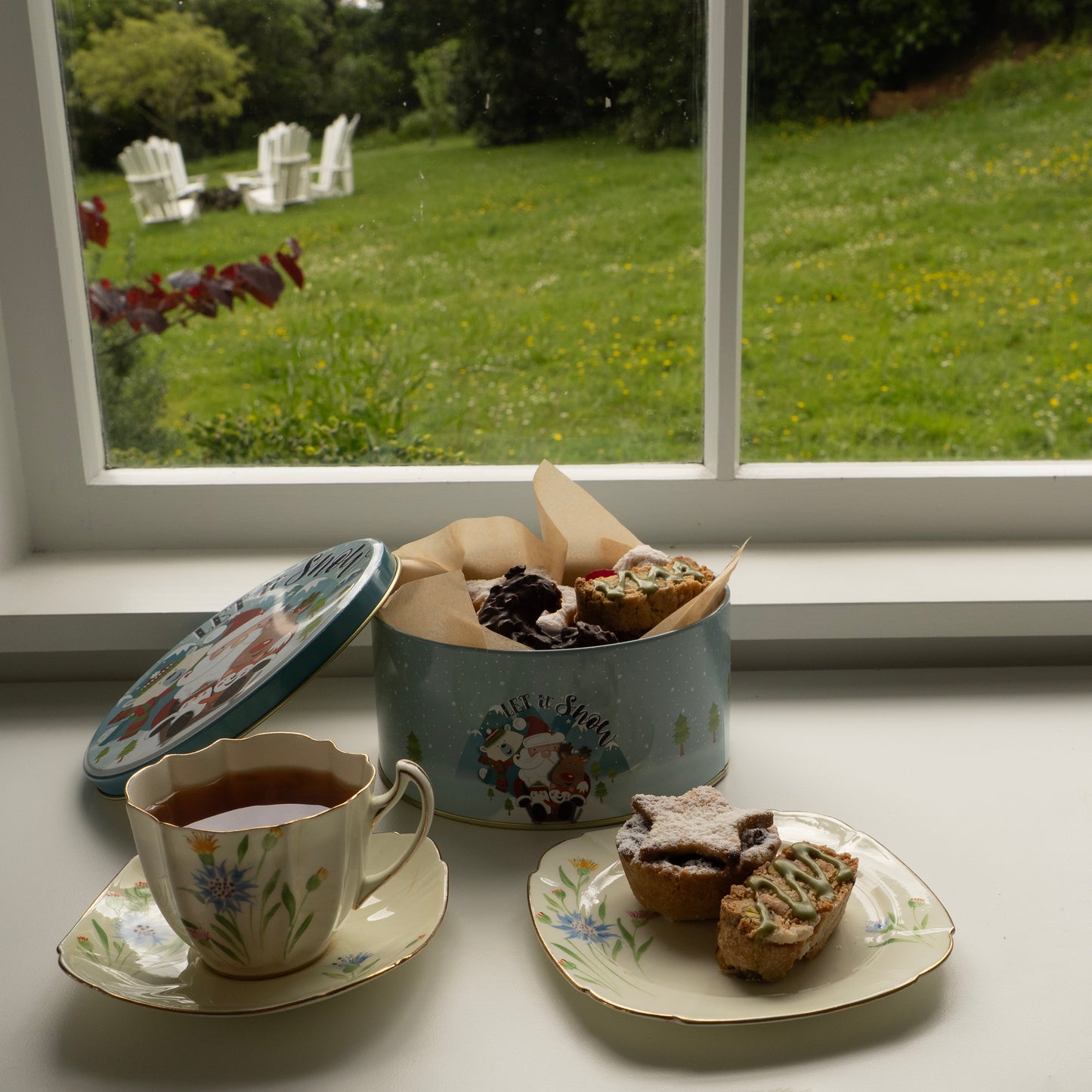 Christmas Cookie Tins